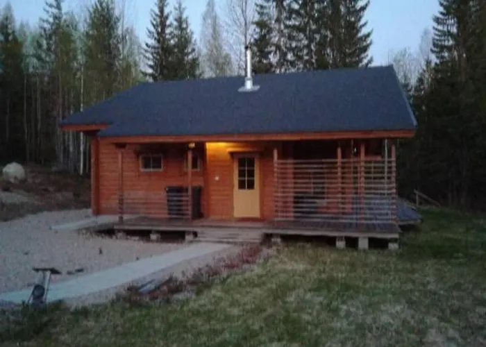 Beautiful And Spacious Lakeside Cottages