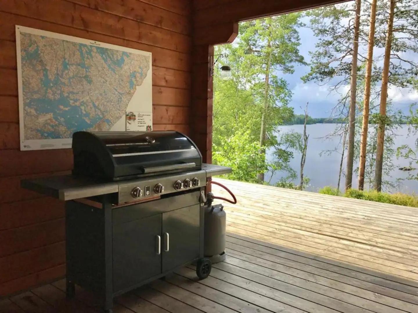 Beautiful And Spacious Lakeside Loma-asunnot *