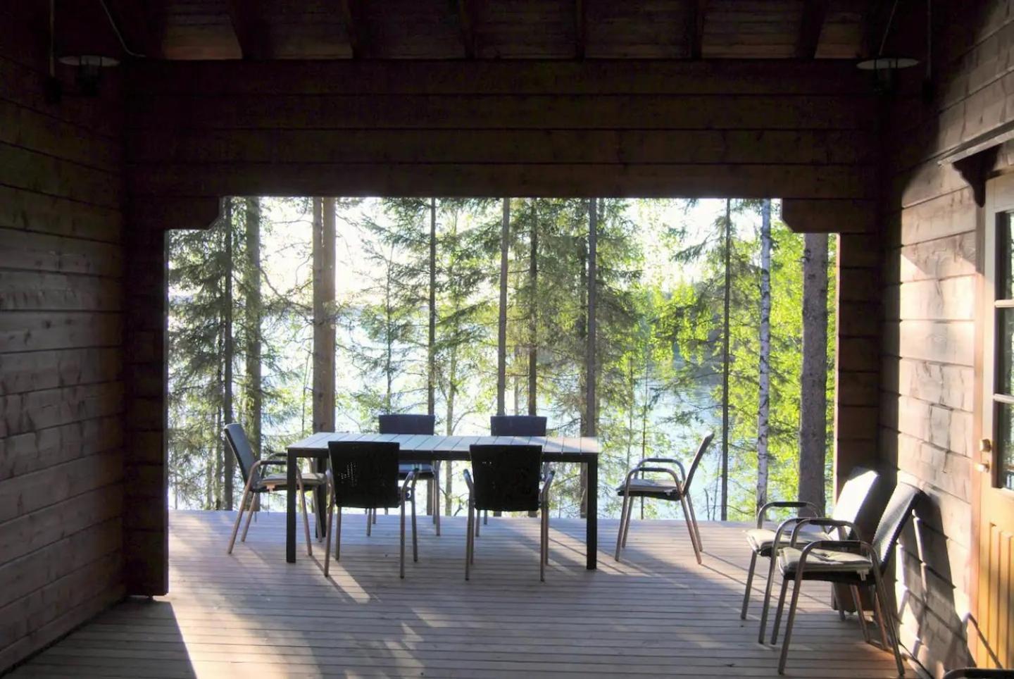Loma-asunnot Beautiful And Spacious Lakeside